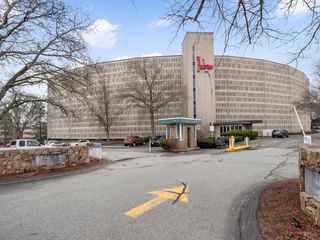 200 Swanton St 717, Winchester, MA 01890