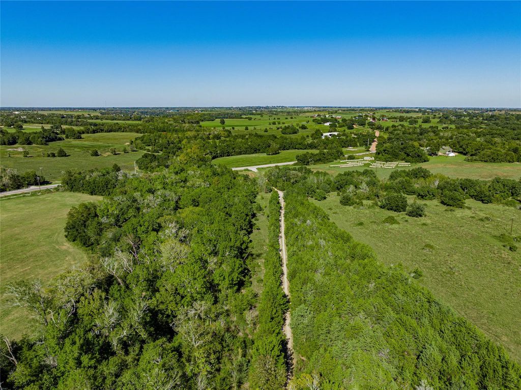 1489 Fm 1457, Round Top, TX 78954