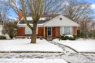 835 S Silvery Lane, Dearborn, MI 48124