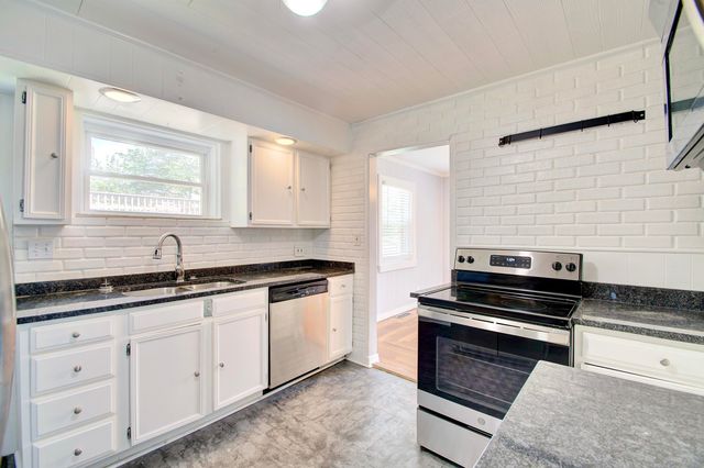 131 Kennedy Road, Fort Wright, KY 41011