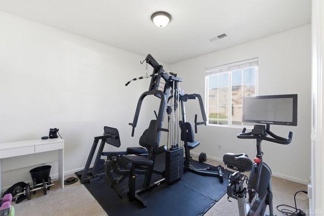 2235 Charlie Chambers Drive, Hanford, CA 93444