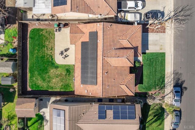 2235 Charlie Chambers Drive, Hanford, CA 93444