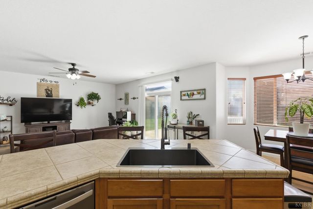 2235 Charlie Chambers Drive, Hanford, CA 93444