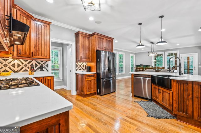 1816 Yorkshire Drive, Woodstock, GA 30189