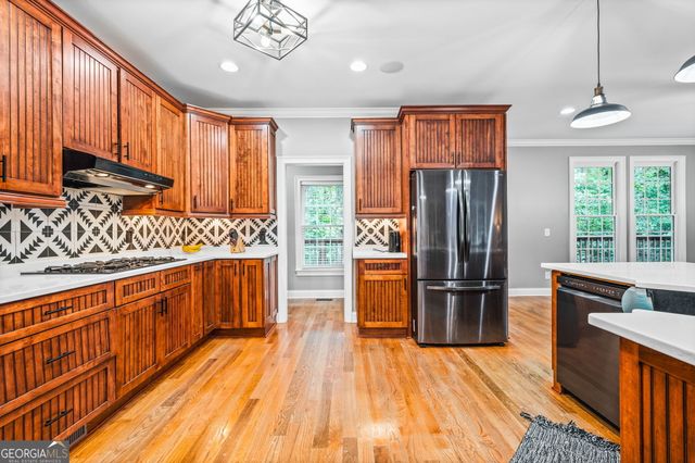 1816 Yorkshire Drive, Woodstock, GA 30189