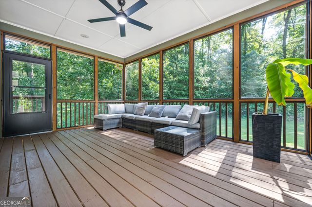 1816 Yorkshire Drive, Woodstock, GA 30189