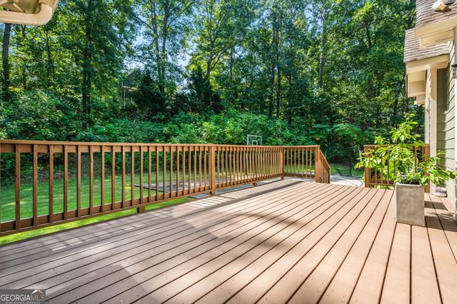 1816 Yorkshire Drive, Woodstock, GA 30189