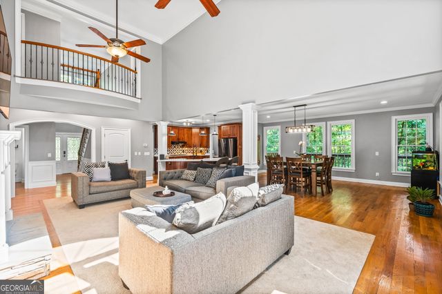1816 Yorkshire Drive, Woodstock, GA 30189