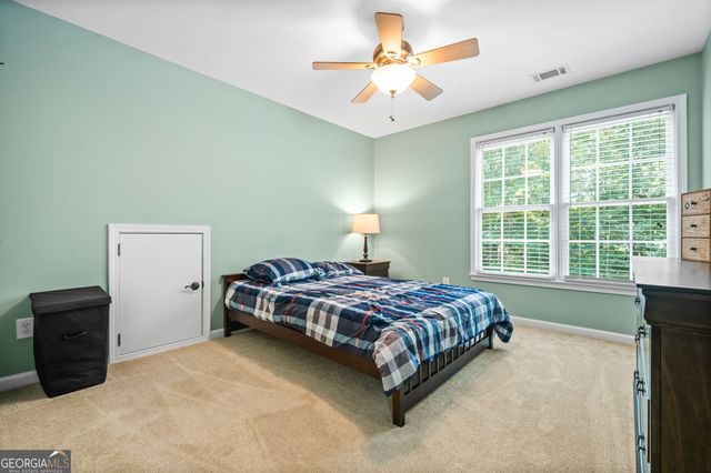 1816 Yorkshire Drive, Woodstock, GA 30189