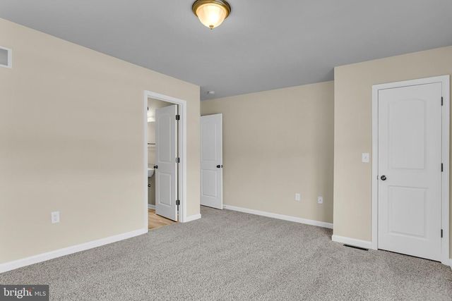 849 GREGS DR, Harrisburg, PA 17111