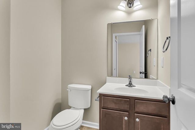 849 GREGS DR, Harrisburg, PA 17111
