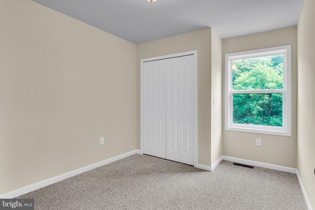 849 GREGS DR, Harrisburg, PA 17111