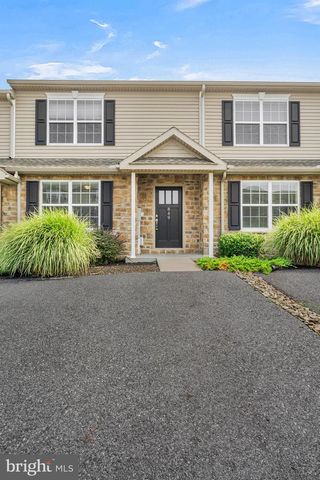 849 GREGS DR, Harrisburg, PA 17111