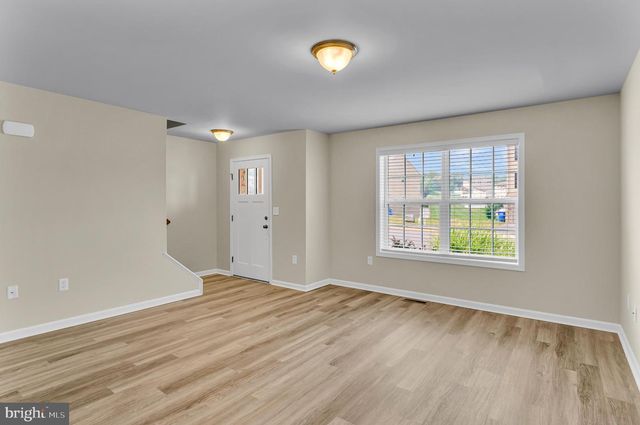 849 GREGS DR, Harrisburg, PA 17111