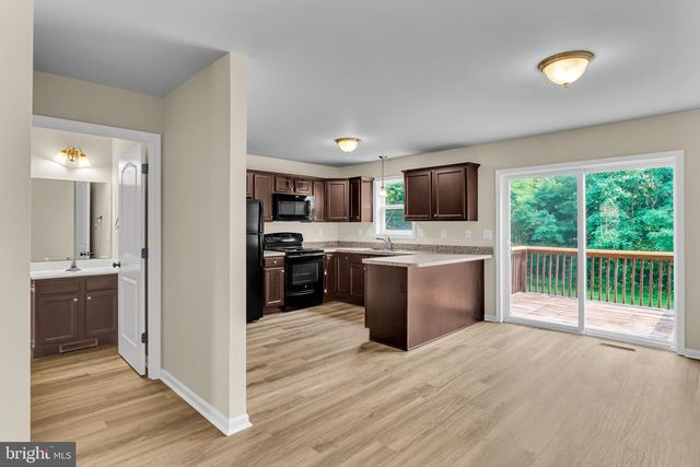 849 GREGS DR, Harrisburg, PA 17111