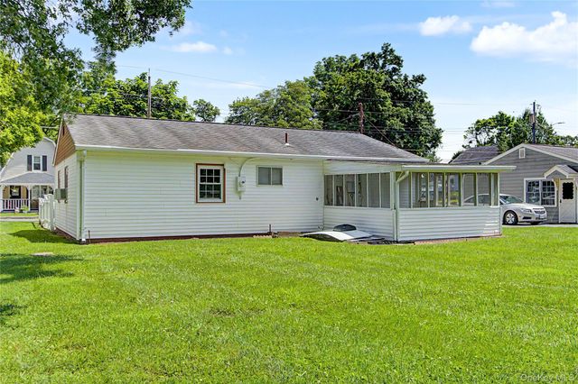 38 Seely Street, Walden, NY 12586