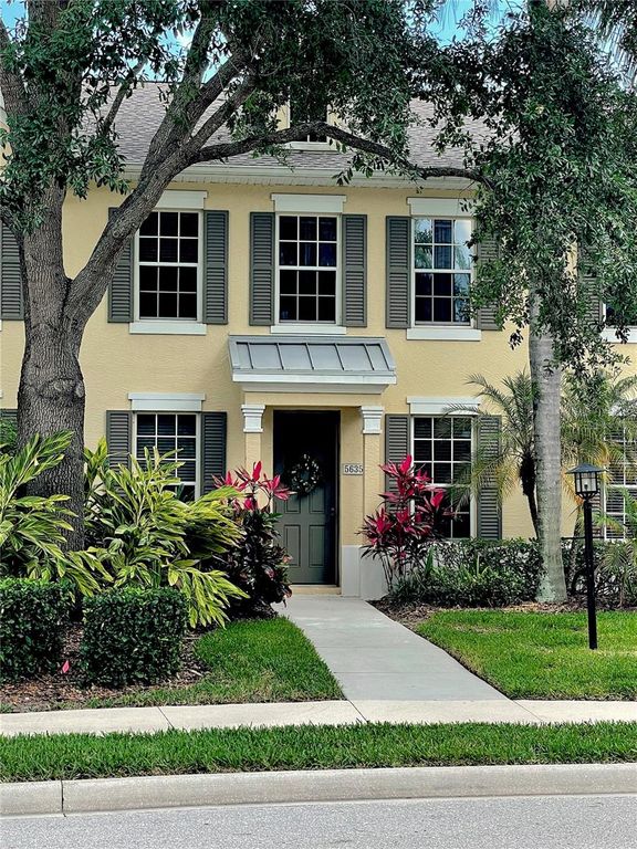 5635 WHITEHEAD STREET, Bradenton, FL 34203