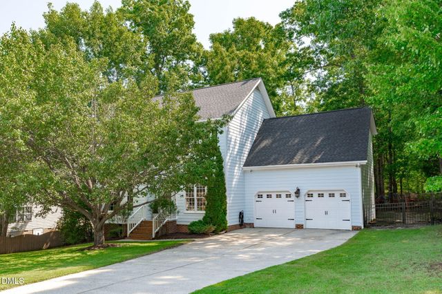 1105 Linden Ridge Drive, Holly Springs, NC 27540