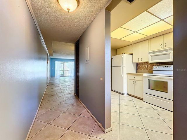 509 PARKDALE MEWS 509, Venice, FL 34285