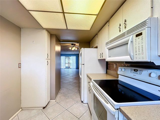 509 PARKDALE MEWS 509, Venice, FL 34285