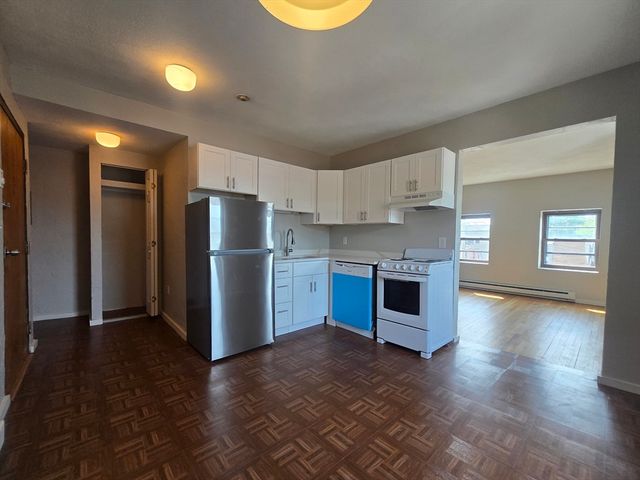 88 Broadway 10, Chelsea, MA 02150