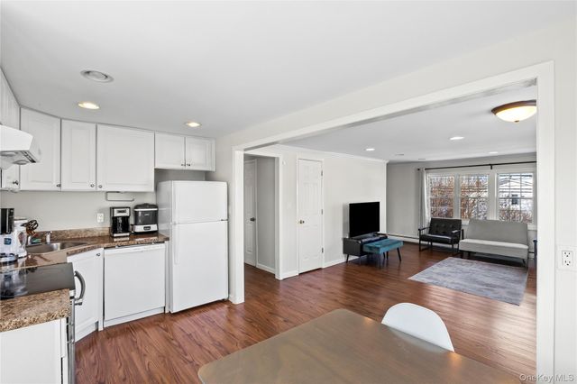 272 N Delaware Avenue, Massapequa, NY 11758