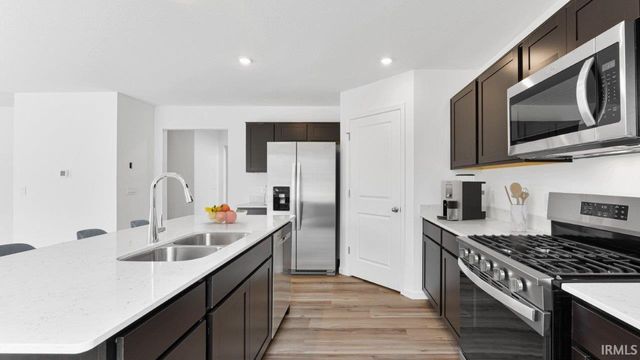 1416 Stuckey Pointe Pass, Fort Wayne, IN 46818