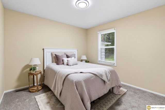 7520 Terry Drive, La Vista, NE 68128