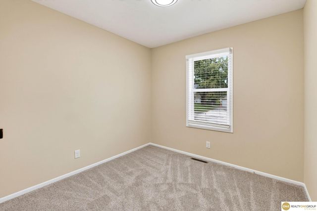 7520 Terry Drive, La Vista, NE 68128