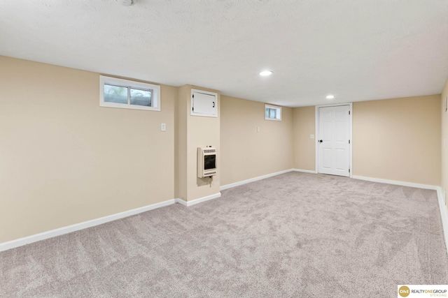 7520 Terry Drive, La Vista, NE 68128