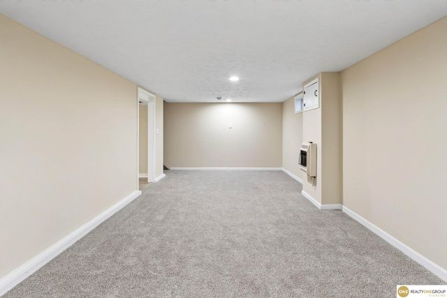 7520 Terry Drive, La Vista, NE 68128