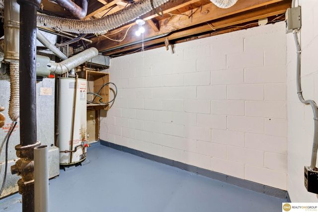 7520 Terry Drive, La Vista, NE 68128