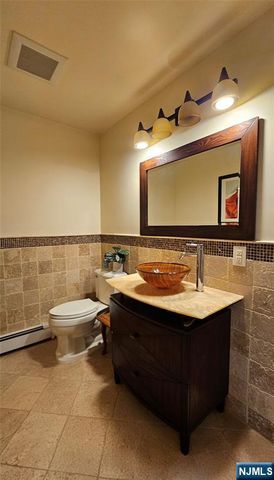616 Hackensack Street, Carlstadt, NJ 07072