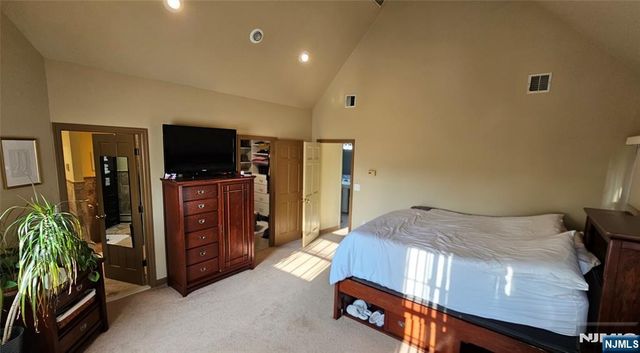 616 Hackensack Street, Carlstadt, NJ 07072