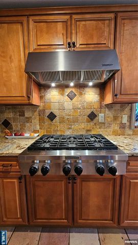 616 Hackensack Street, Carlstadt, NJ 07072