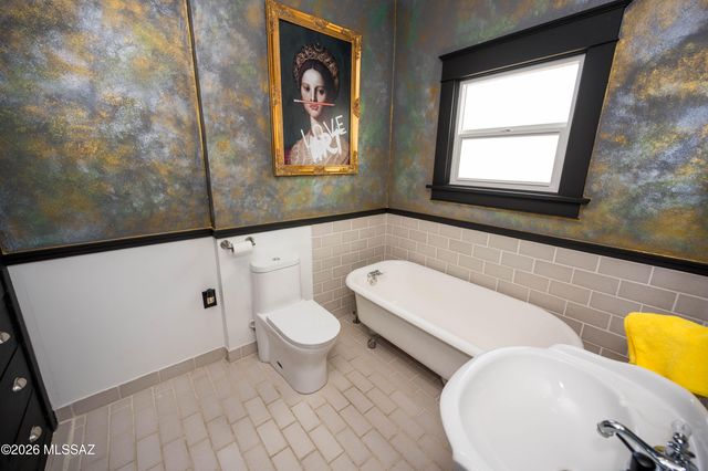 379 W Noon Street, Nogales, AZ 85621