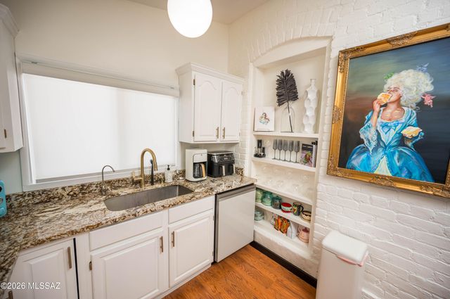 379 W Noon Street, Nogales, AZ 85621