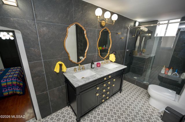 379 W Noon Street, Nogales, AZ 85621