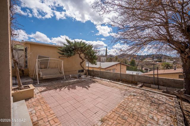 379 W Noon Street, Nogales, AZ 85621