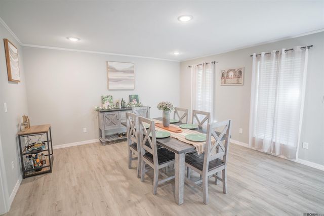 30754 Country Club Ln, Denham Springs, LA 70726