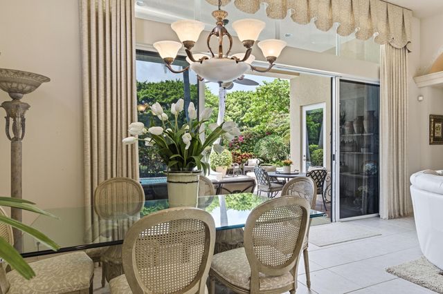 24 Laguna Terrace, Palm Beach Gardens, FL 33418