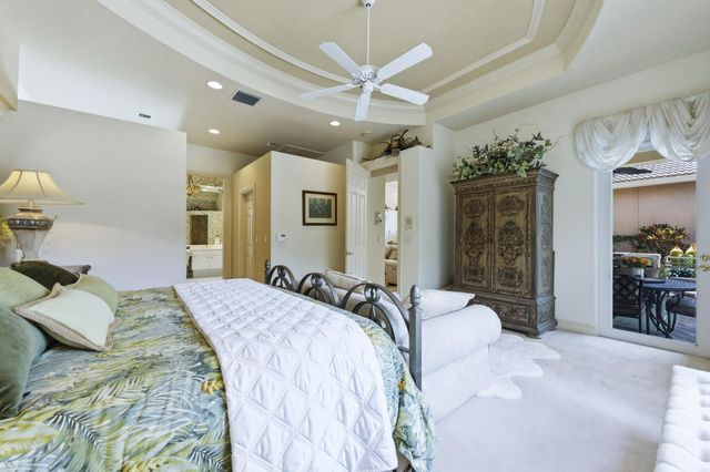 24 Laguna Terrace, Palm Beach Gardens, FL 33418