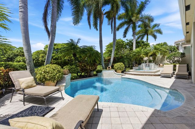 24 Laguna Terrace, Palm Beach Gardens, FL 33418