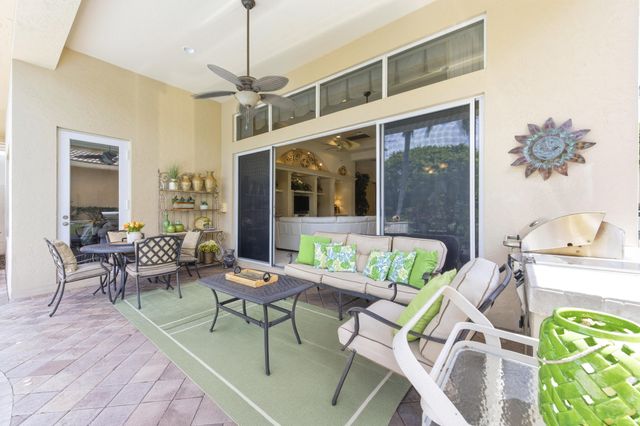 24 Laguna Terrace, Palm Beach Gardens, FL 33418