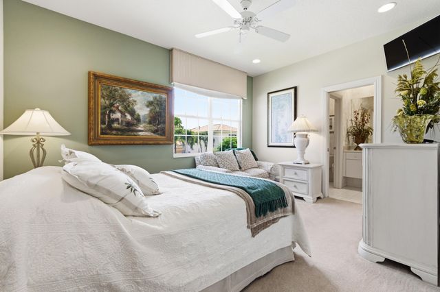 24 Laguna Terrace, Palm Beach Gardens, FL 33418