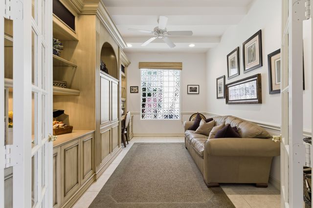 24 Laguna Terrace, Palm Beach Gardens, FL 33418