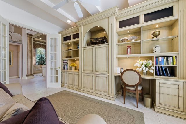 24 Laguna Terrace, Palm Beach Gardens, FL 33418