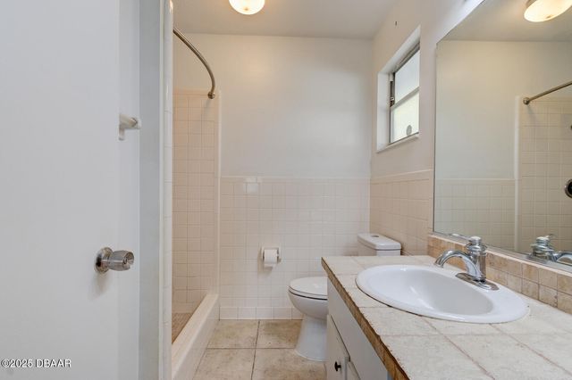 922 Locust Street, New Smyrna Beach, FL 32169