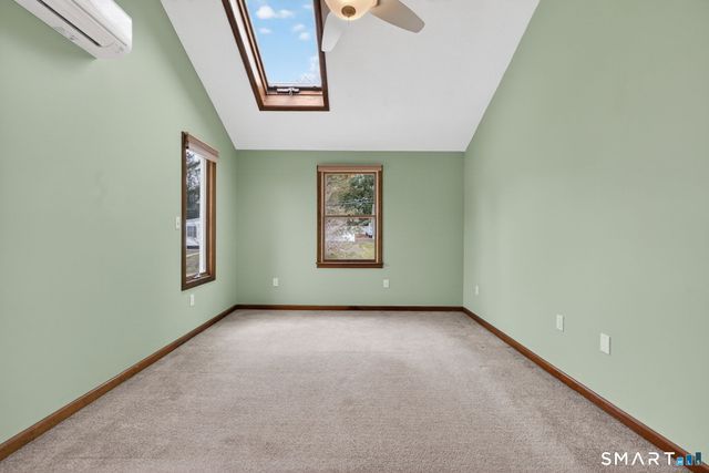 8 High Street, Wallingford, CT 06492