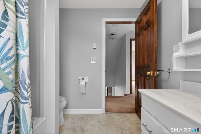 8 High Street, Wallingford, CT 06492